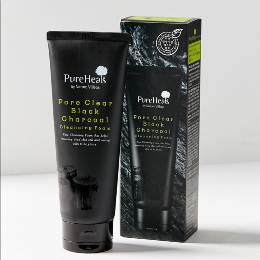 PureHeals Pore Clear Black Charcoal Cleansing Foam